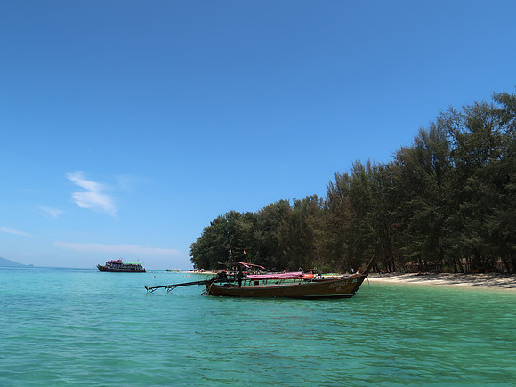 IMG_4278-long-tail-boat