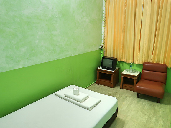 IMG_4426-laem-thong-room