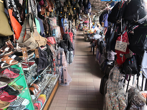IMG_4452-market-sidewalk