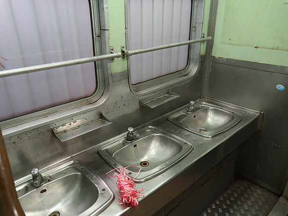IMG_4125-sinks