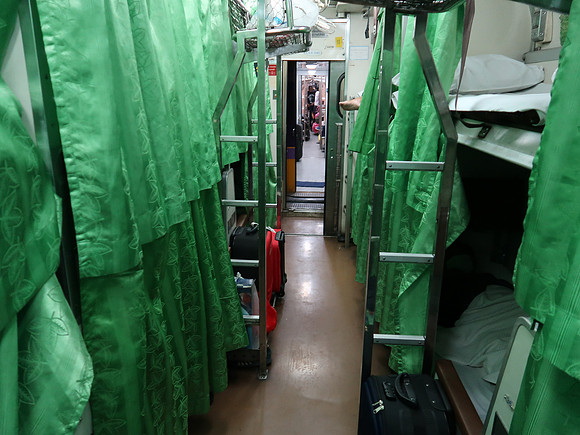 IMG_4166-ac-compartment