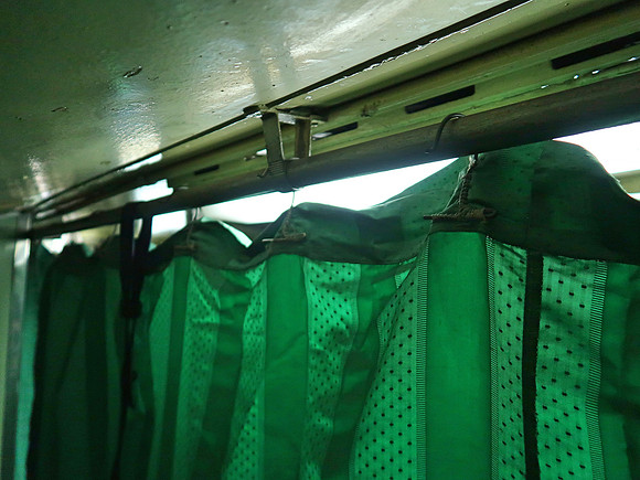 IMG_4169-top-bunk-gap