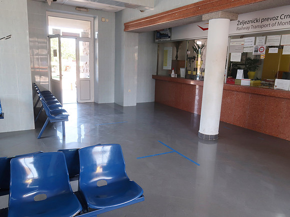 IMG_2757-bar-ticket-office