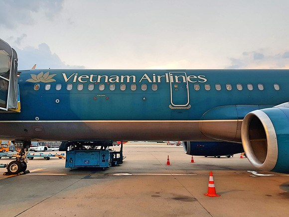20190430_180025-vn-sgn