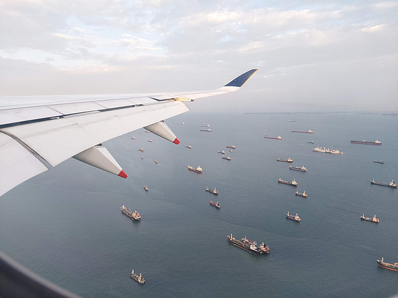 20220322_175625-singapore-ships
