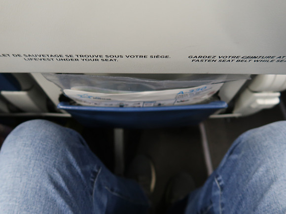 IMG_7078-leg-room-yyz-lgw