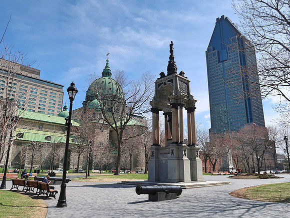 IMG_6855-place-du-canada