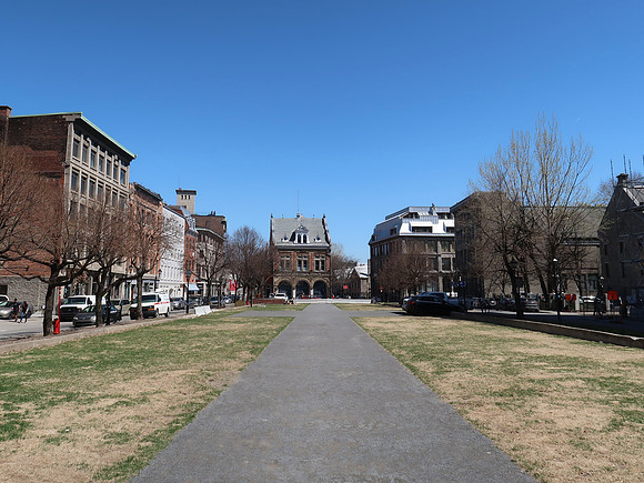 IMG_6937-place-d-youville