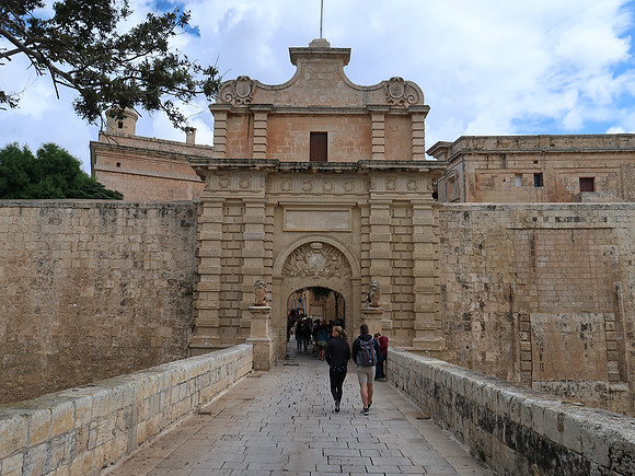 IMG_7422-mdina-gate