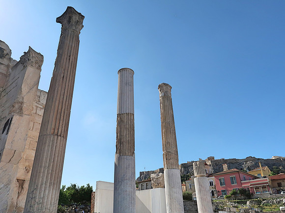 IMG_7750-hadrians-library-pillars