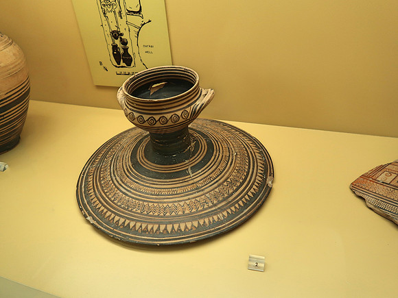 IMG_7763-pottery-800-700-bc