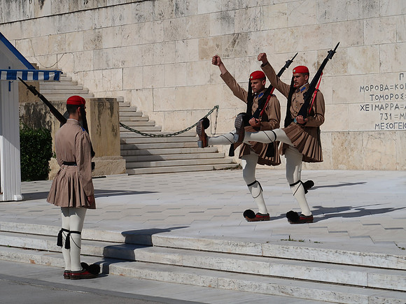 IMG_7817-syntagma-square-changing-of-the-guard