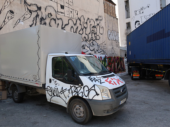 IMG_8133-graffiti-van