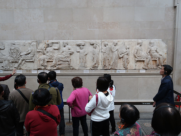 IMG_8216-tour-crowd