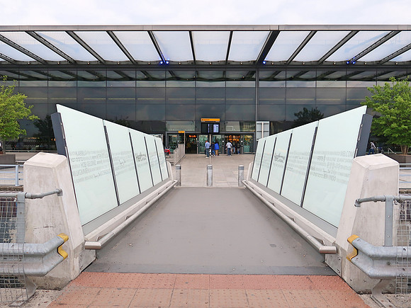 IMG_8244-terminal-4-entrance