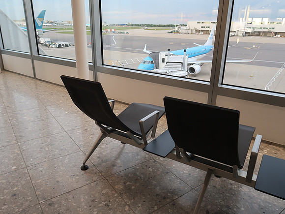 IMG_8251-planespotting-lounge