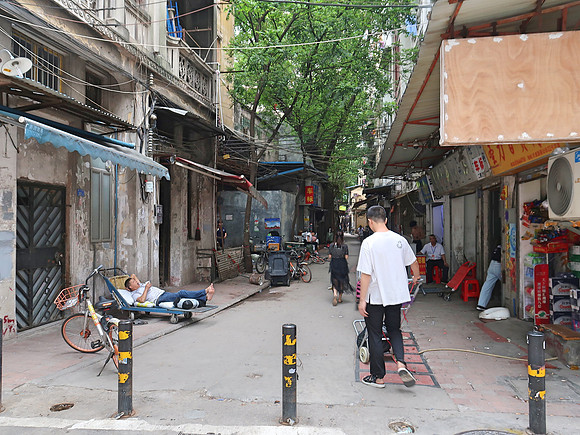 IMG_8482-alley-life