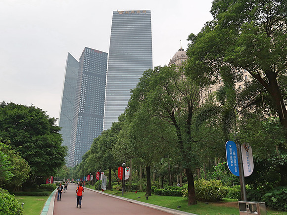 IMG_8561-mall-of-the-world-path