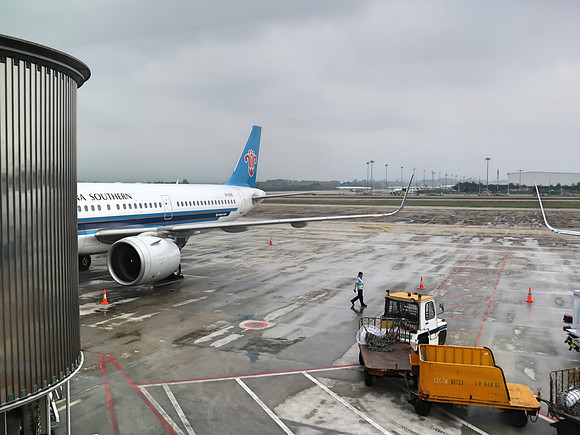 IMG_8687-china-southern-to-sgn