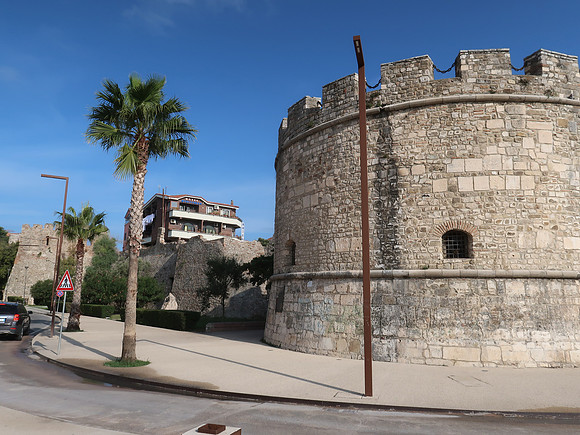 IMG_3744-venetian-tower-and-wall