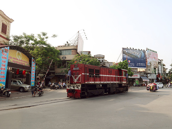 IMG_9399-train-crossing