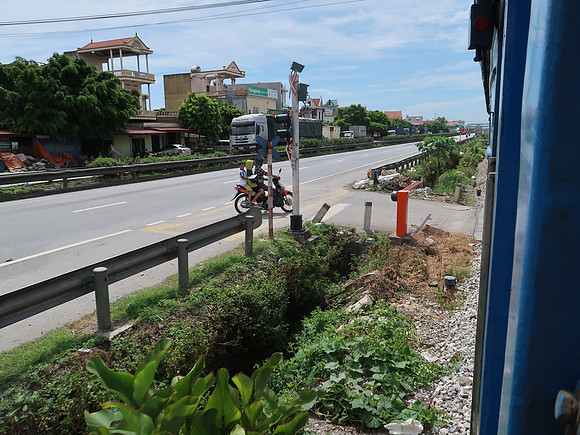 IMG_9464-hanoi-haiphong-road