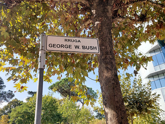 20211020_103831-george-w-bush