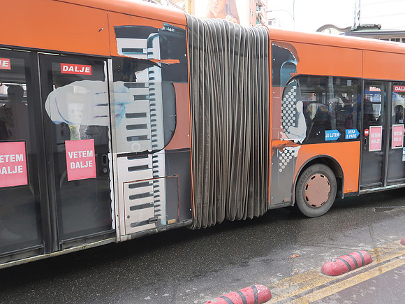 IMG_3341-accordion-bus