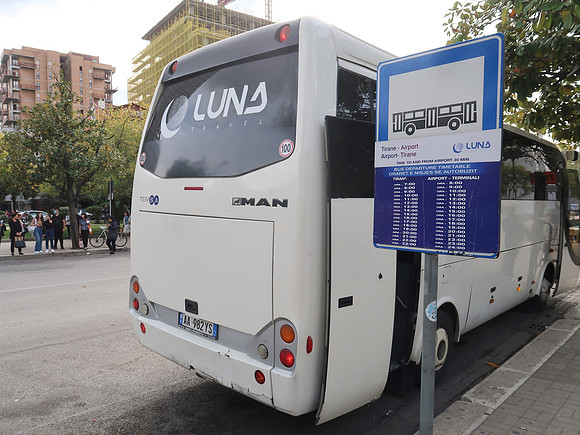 IMG_3634-airport-bus