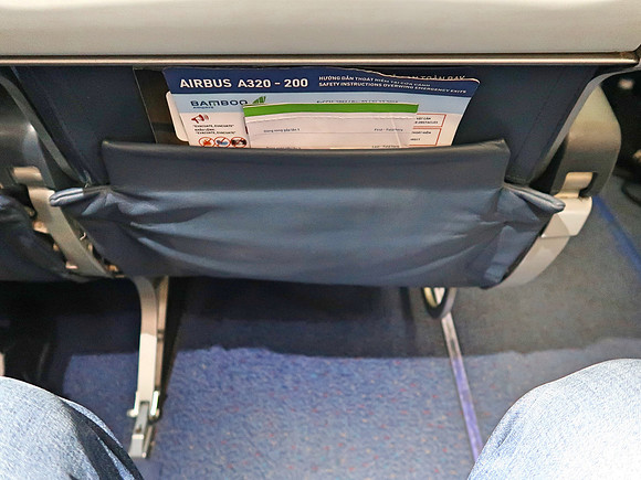 IMG_9784-exit-row-leg-room