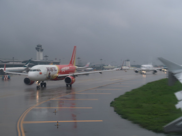 IMG_9096-rainy-takeoff
