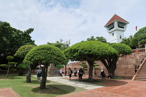 IMG_0289-fort-zeelandia-trees