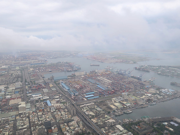 IMG_0355-flying-over-kaohsiung