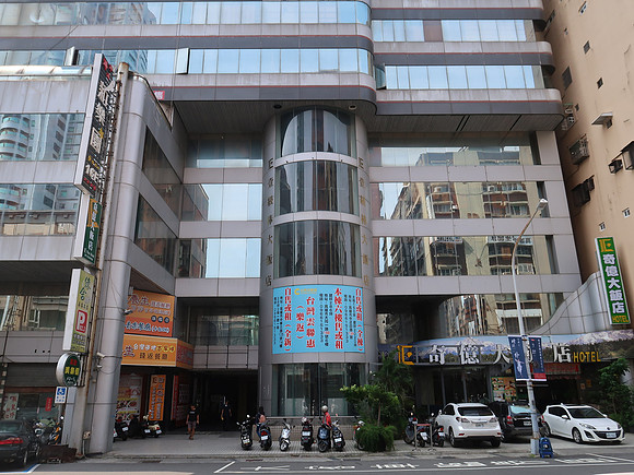IMG_9955-e-hotel