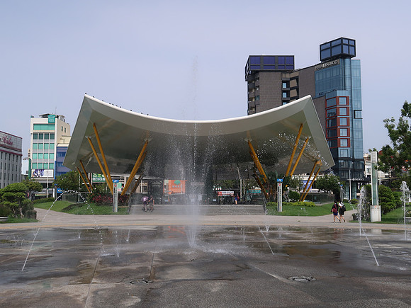 IMG_9967-water-square