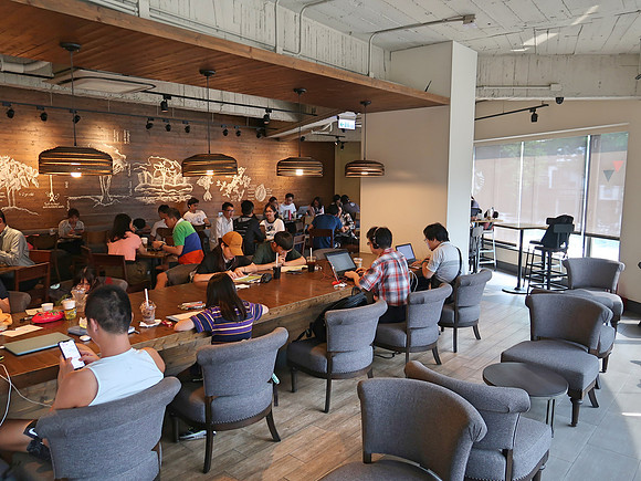 IMG_9972-starbucks
