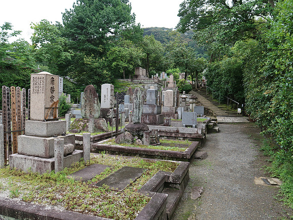 IMG_0497-kodai-ji-temple-cemetery