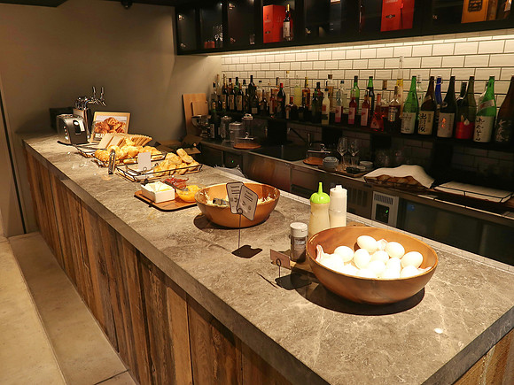 IMG_0638-hostel-breakfast