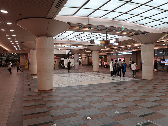 IMG_0758-kyoto-shiyakusho-mae