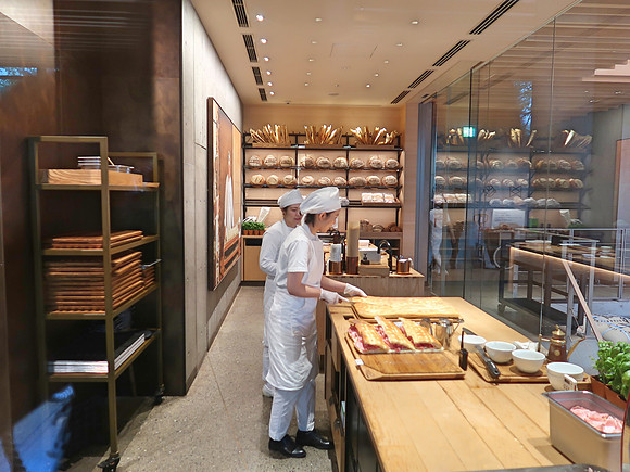 IMG_0900-starbucks-bakery