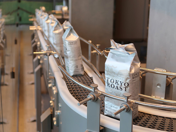 IMG_0926-coffee-bagging