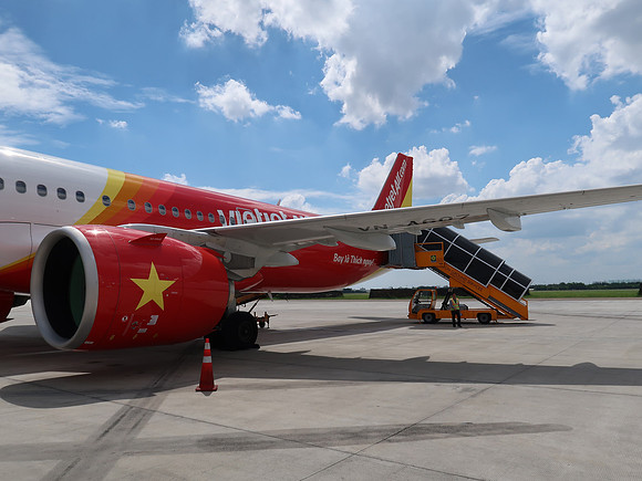 IMG_1183-vietjet-from-nrt