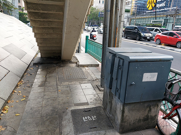 20230225_172419-footpath-access
