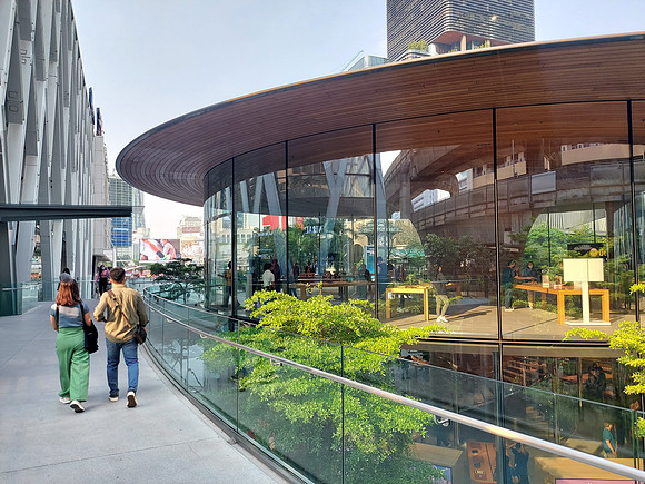 20230228_163651-apple-centralworld