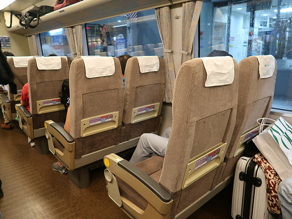 IMG_0385-train-seats-kix-to-kyoto