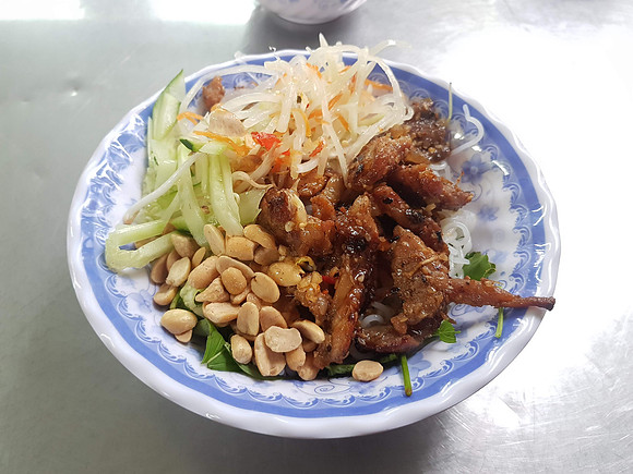 20190822_173649-bun-thi-nuong