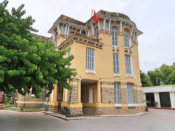 IMG_1562-hue-cultural-museum