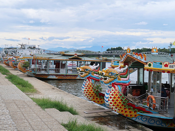 IMG_1608-river-tourist-boats