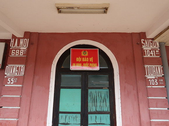 IMG_1693-directions-from-hue
