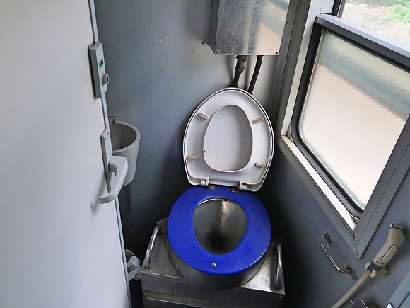 IMG_1728-small-toilet